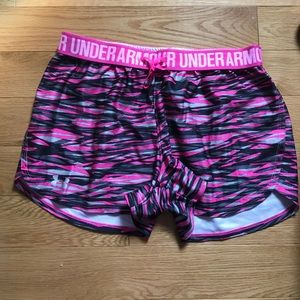 UNDER ARMOUR SHORTS